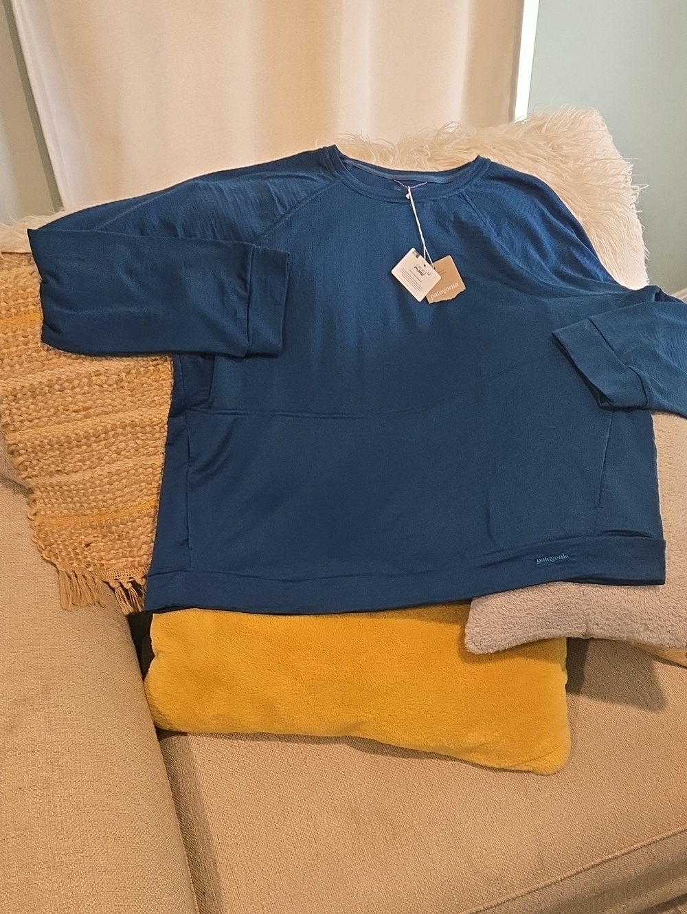 Patagonia Womans Crewneck Shirt - Teal Blue